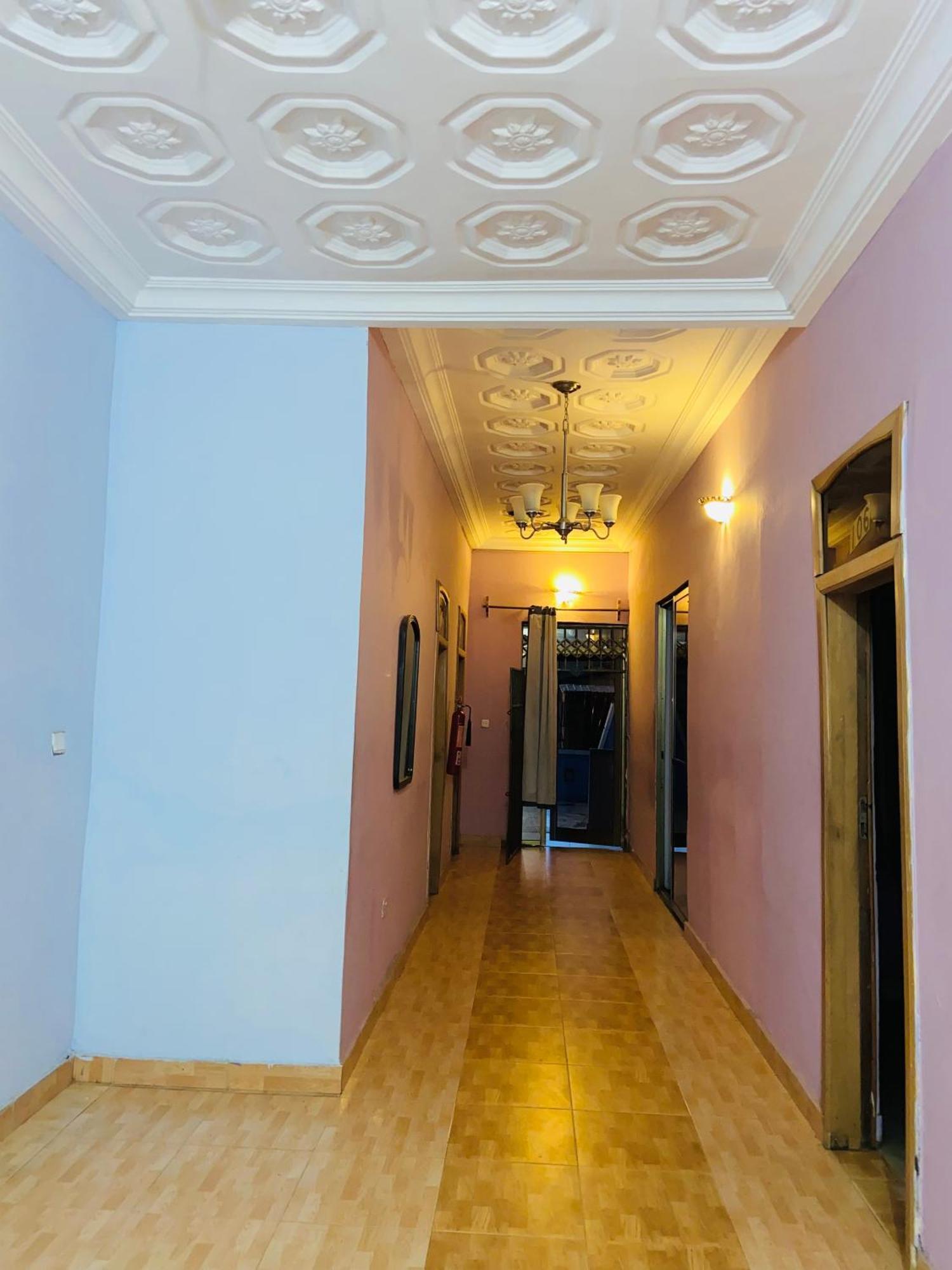 Heaven Gate Hotel Acra Exterior foto