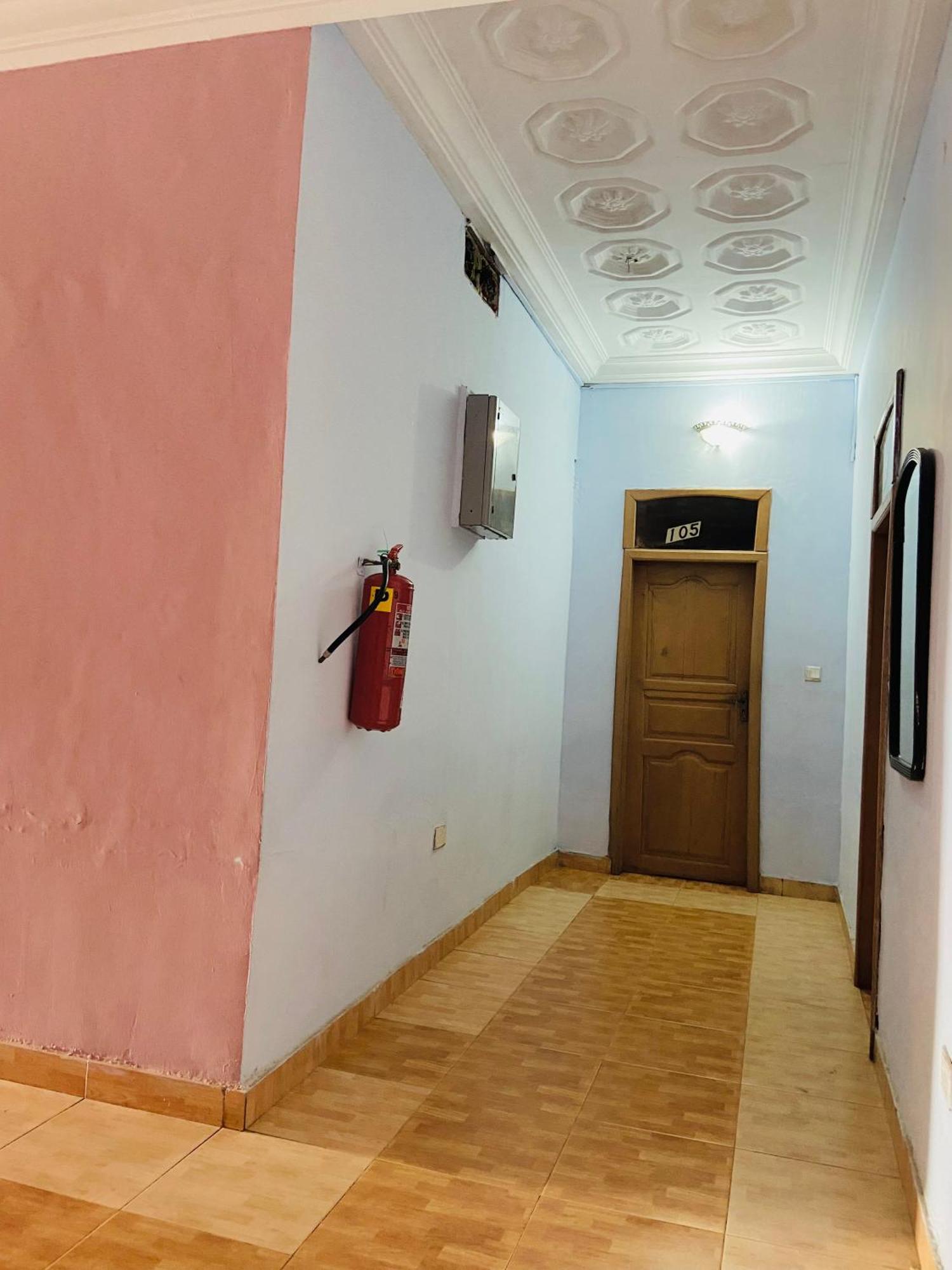 Heaven Gate Hotel Acra Exterior foto